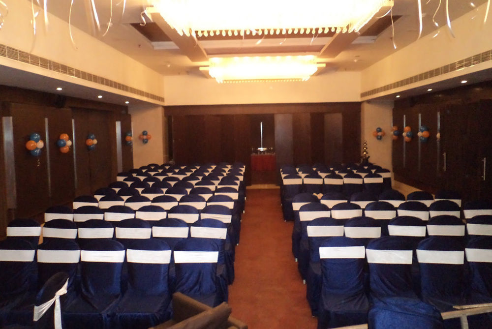 Royal Park Kakinada Hotel Exterior photo