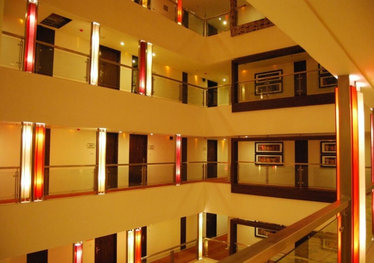 Royal Park Kakinada Hotel Exterior photo