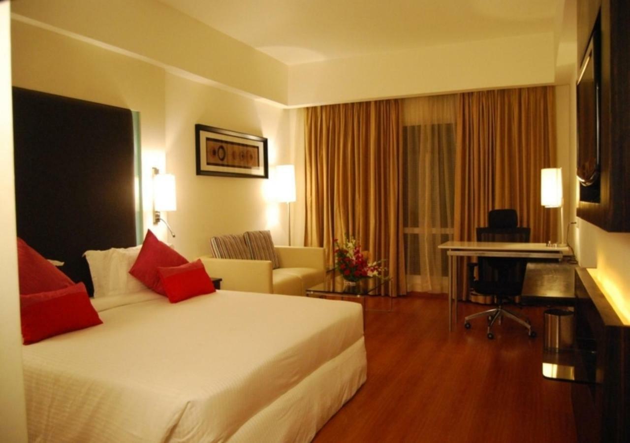 Royal Park Kakinada Hotel Exterior photo